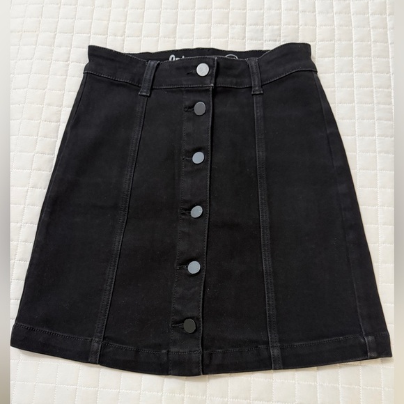Dresses & Skirts - Black Button-Front Mini Skirt